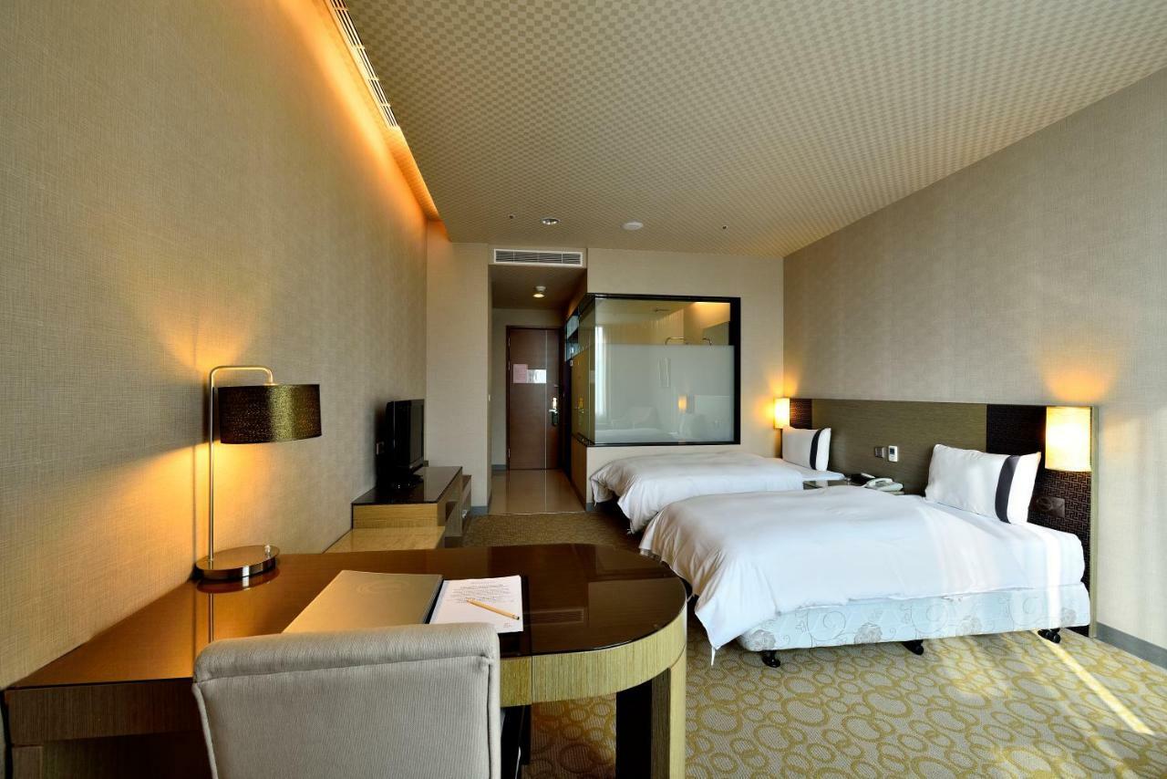Shinkansen Grand Hotel Taichung Eksteriør billede